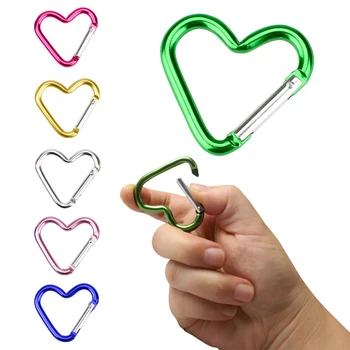 Heart-shape Karabína Mini Kovové Pracky Háčik Klip Batoh Keychain Vonkajšie Nástroj Turistika Prežitie Horolezecké Vybavenie, Náhodné Farby 1