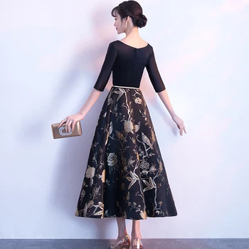 Vytlačené Kvet Satin Black Koktejlové Šaty S Rukávmi Elegantného Tvaru V - Line Plus Veľkosť Semi Formálne Šaty 3