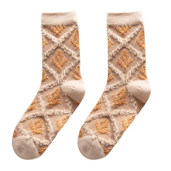 Retro hnedé jeseň a v zime dievča výšivky ponožky plastický malý kvet diamond trojrozmerné etnických ponožky 4