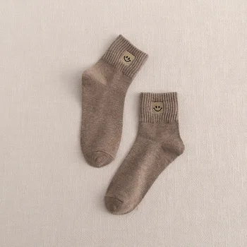 Dámske Bavlnené Ponožky s úsmevom Výšivky Karikatúra Roztomilý Pevné Priedušné Ponožky Happy Harajuku Bežné Úsmev Zábavné Ponožky 4