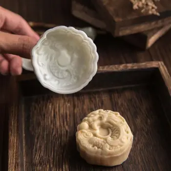 50g Mooncake Formy 3D Čínsky Drak Dizajn Cookie Pečiatka DIY Mesiac Tortu Formy B03E 4