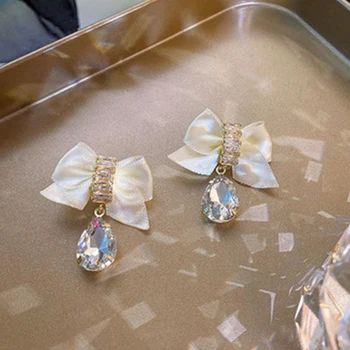 Nové Módne Luxusné Crystal Visieť Elegantné Náušnice Sladké Romantickom Štýle Bowknot Modelovanie Náušnice Pre Ženy 2021 Trend Šperky 5